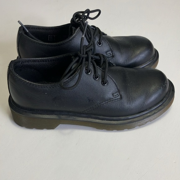 Junior Doc Martens Soft T Leather Oxford Shoes - Picture 2 of 6
